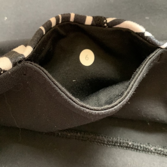 Lululemon leggings - Picture 4 of 4